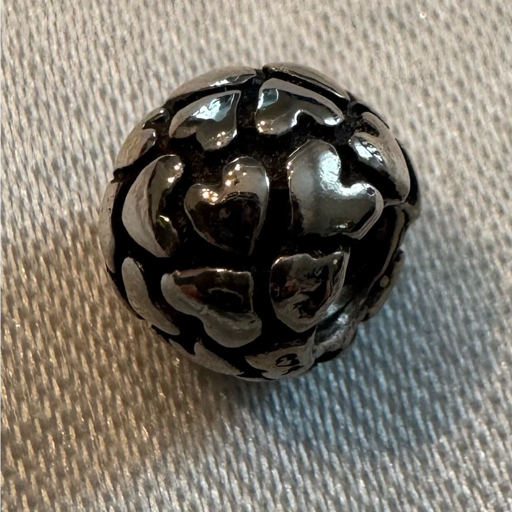 Pandora Heart Patterned Silver Bead